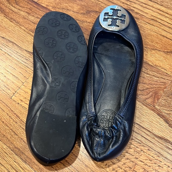 tory burch shoes - Picture 2 of 2